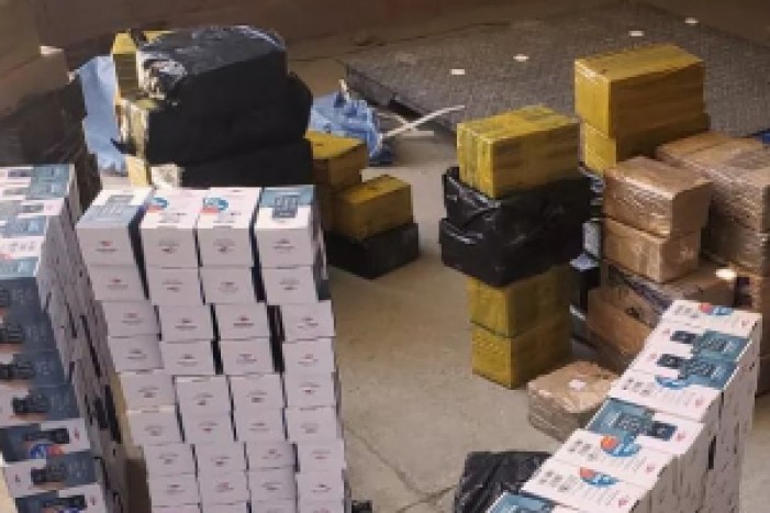 imagen de noticia: Aduana Nacional incauta contrabando valuado en 1,5 millones de dólares